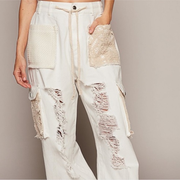 POL Women's Off-White Lace Joggers - Picture 4 of 9